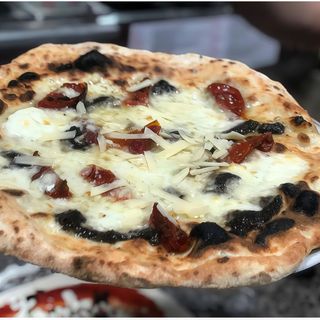 Pizza Biancaneve