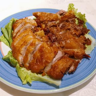 Pato frito con salsa