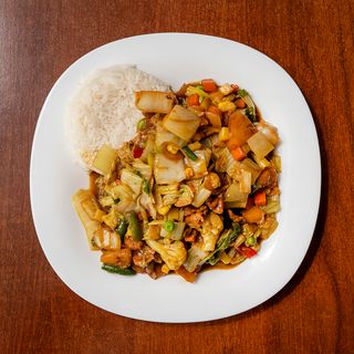 Wołowina w sosie curry z warzywami