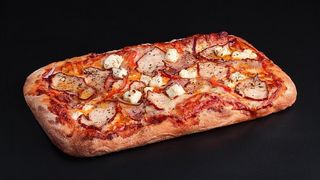 Пінца з куркою, беконом та фетою (510 г) / піца / pizza