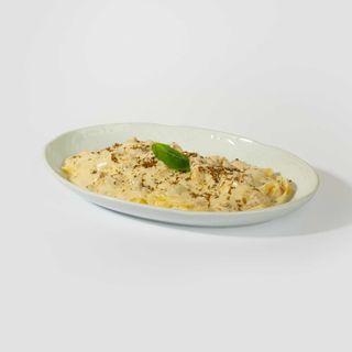 FETTUCCINE SALSICCIA FUNGHI E TARTUFO