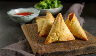 Vegetales Samosa (2 Uds.)