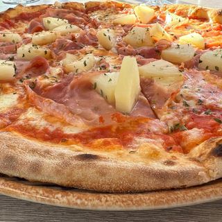 Pizza Tropical (30 Cm.)