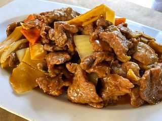 45. Ternera Con Salsa De Ostras