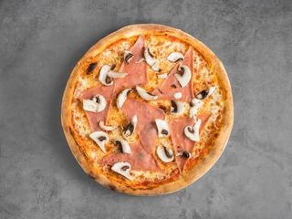 Prosciutto e funghi