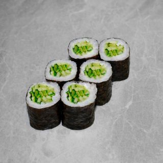 Макі огірок