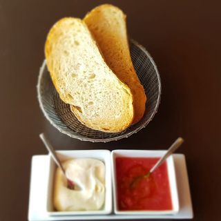 Pan Tomate Y Ali Oli