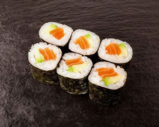 Hosomaki salmone e avocado - 8 pezzi