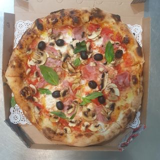 Pizza 4 Estaciones. (33 Cm.)