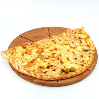 Calzone preklopljena pizza