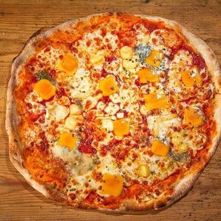 Pizza mil quesos (Pequeña)