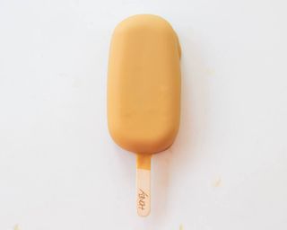 Кукурудзяні палички-варене згущене молоко в карамелізованому шоколаді