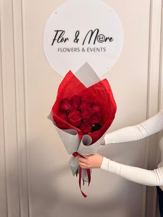 11 Sa faci parte din echipa - rosu