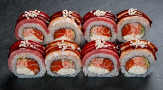 Роял-мікс рол з креветкою та тунцем