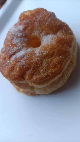 Maxi Rosquilla de Hojaldre