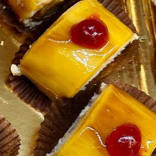 PASTEL BIZCOCHO DE YEMA 