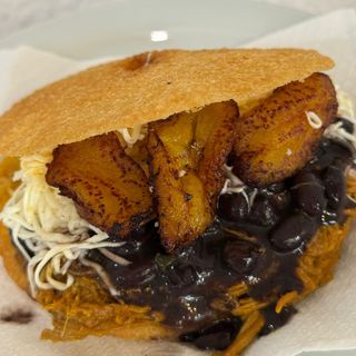 Arepa De Pabellón (1 Ud.)