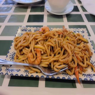 Udon Salteados Con Verduras Y Gambas