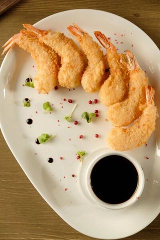 Креветки темпура с соусом понзу (6шт)