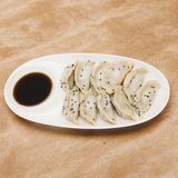 Domaće svinjske knedle (23猪肉煎饺)