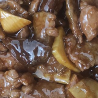 Ternera Con Bambú Y Setas Chinas