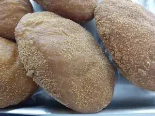 Calzone fritto con prosciutto cotto e mozzarella