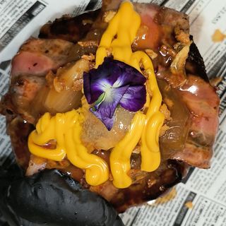 Hamburguesa de la casa