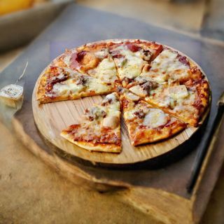 chicken peri peri pizza  mega 15"