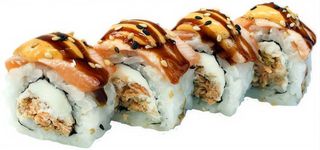 77. Uramaki Salmó Cuit Amb Philadelphia I Salmó Flamejat (8 Uds.)