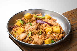 ПАД ТАЙ З КУРКОЮ