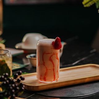 Клубничный коктейль