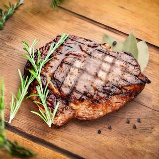 Свинско бон филе с гъби Намеко (450г)