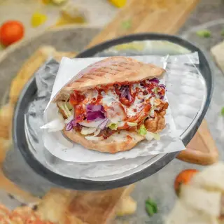 Pain au Four Kebab Chich Taouk