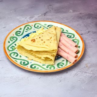 Palačinka sa šunkom i kačkavaljem