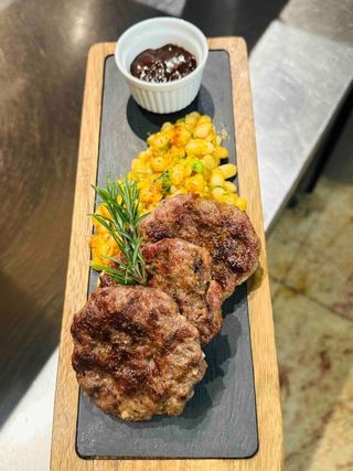 Телешки кюфтета