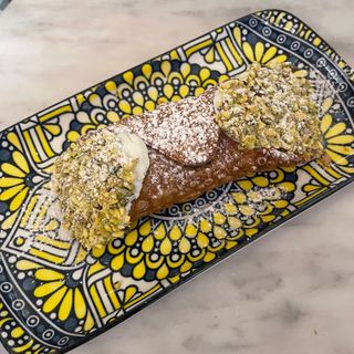 Cannolo ricotta grande
