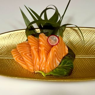 SASHIMI SALMON