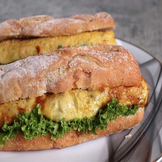 Sandwich Double Omelette