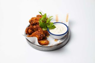 Alitas de pollo de corral