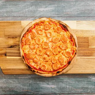 Pizza würstel