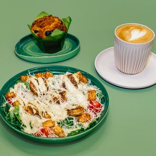 კრევეტების ცეზარის ლანჩის კომბო