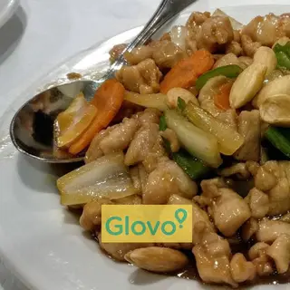 Pollo Con Almendras