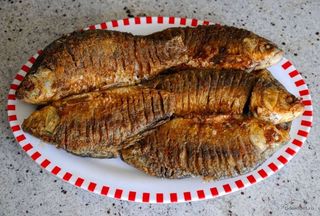Жареный карась (500г)