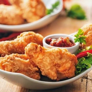 Alitas de pollo yumbo crujientes