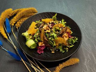 Салат із маринованим тофу