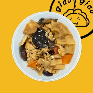 2. Riso con pollo, bambù e funghi
