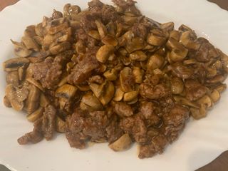 69. Телешко с печурки (750г)