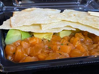 Tartar De Salmón Con Aguacate