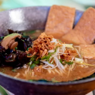 32. Vegetal Miso Ramen