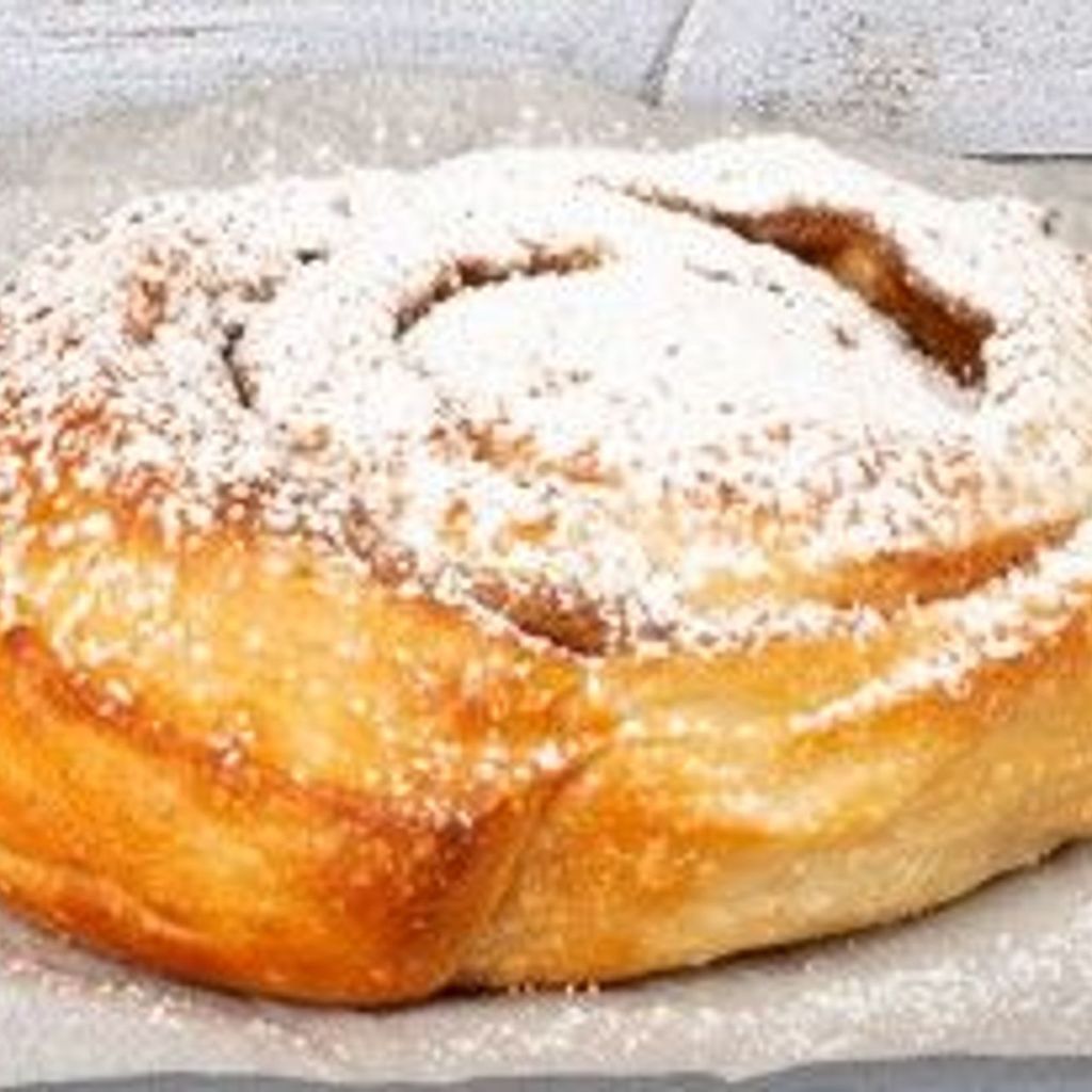 Cinnamon Roll.